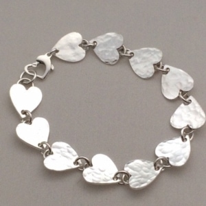 Silver Heart (daisy chain) Bracelet